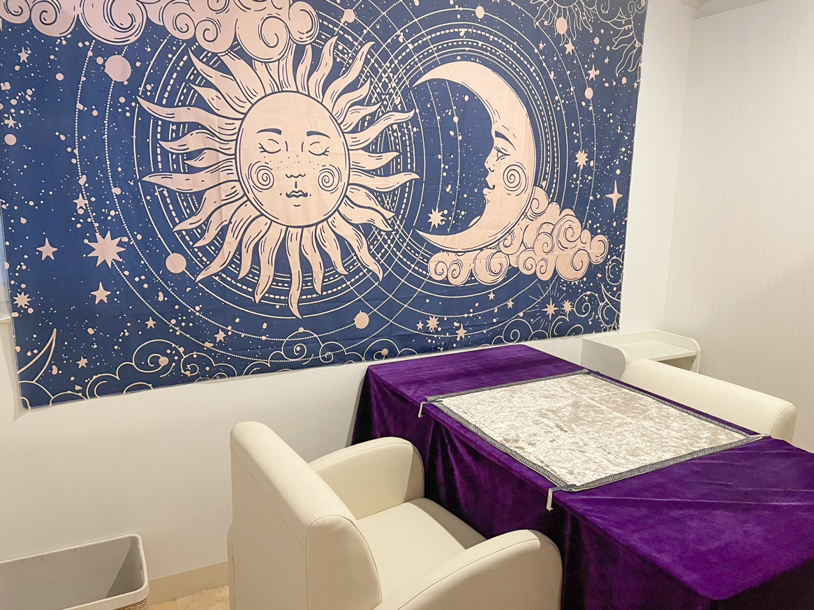 本日東口店休になります。